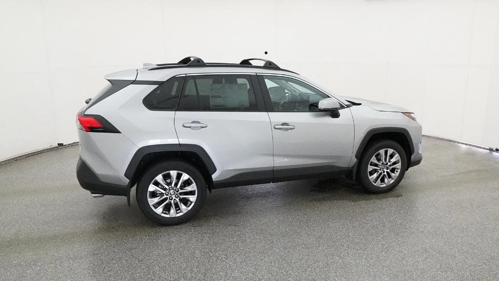 Thumbnail: 2025 Toyota RAV4 - 23