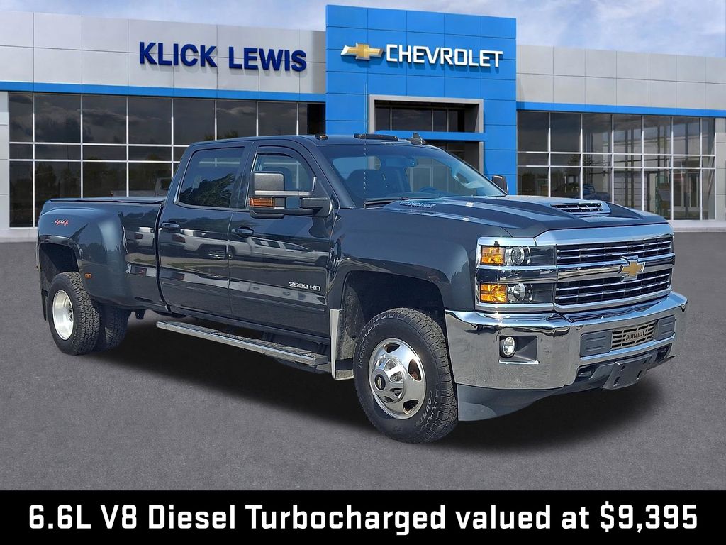 Gray (Graphite Metallic) 2018 Chevrolet Silverado 3500HD LT Crew Cab 4WD Pickup Truck Four-Wheel Drive 6-Speed Automatic