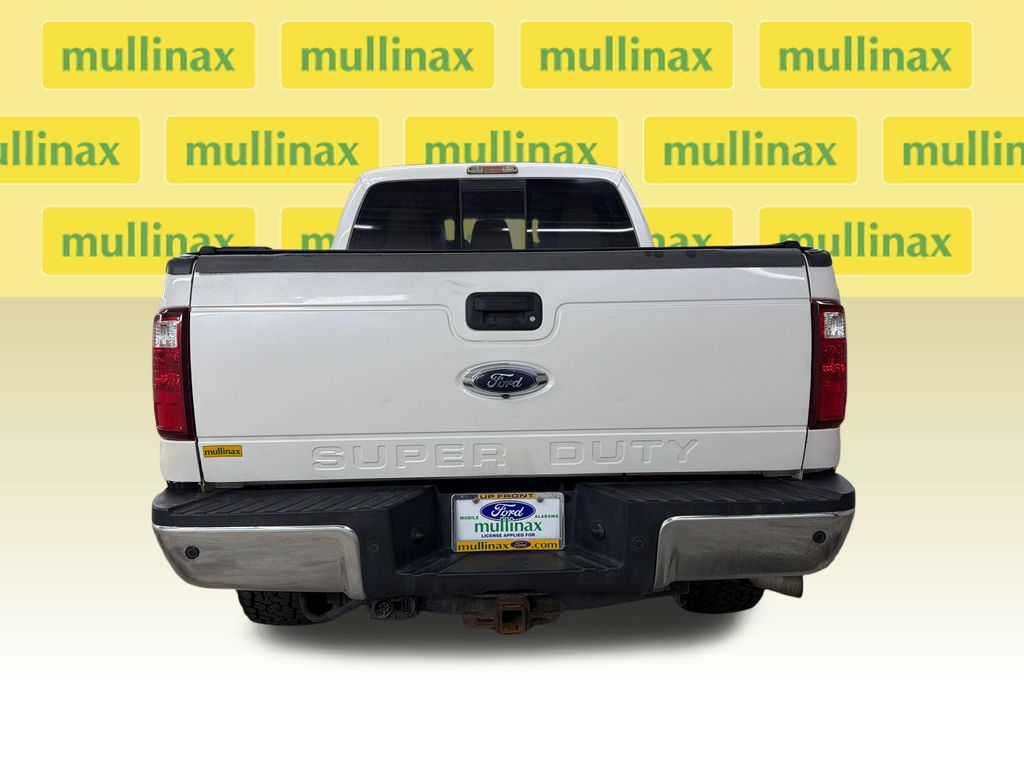 Used 2016  Ford Lariat image 6
