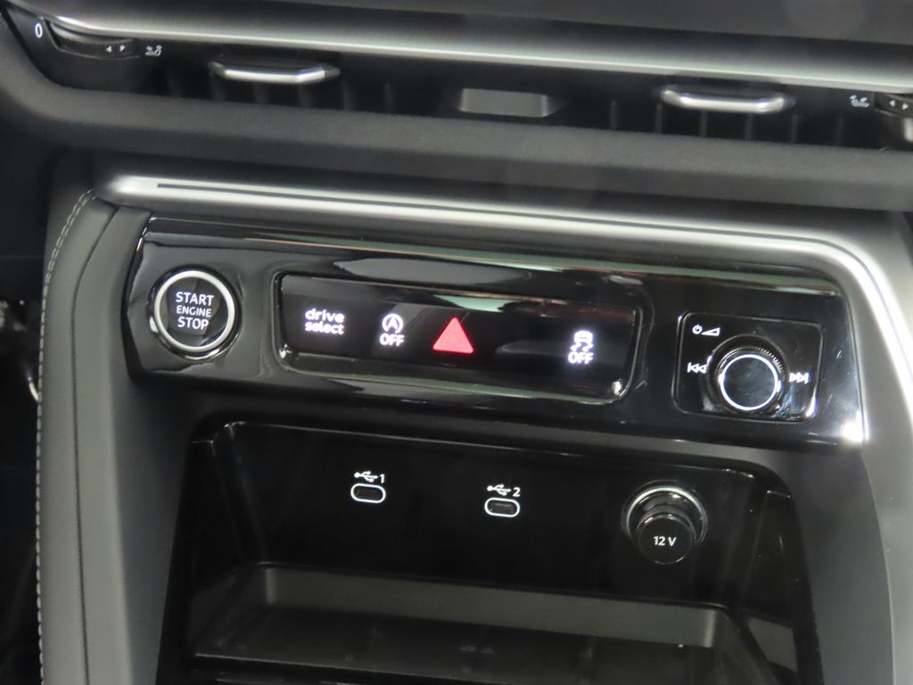 Thumbnail: 2025 Audi Q5 - 19