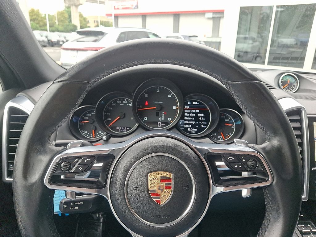 Thumbnail: 2015 Porsche Cayenne - 20