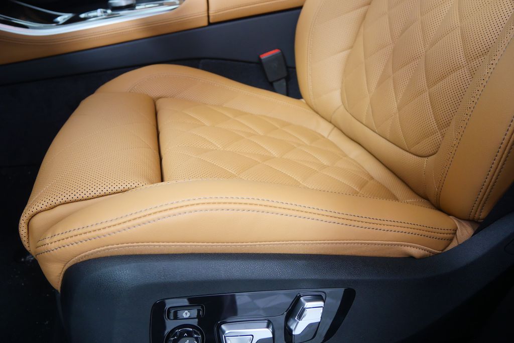 Thumbnail: 2026 BMW X5 - 10