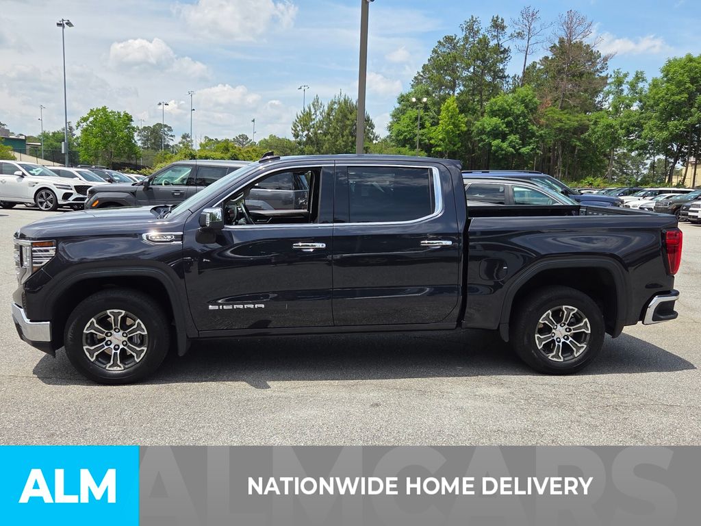 Used 2025 Titanium GMC SLT image 4