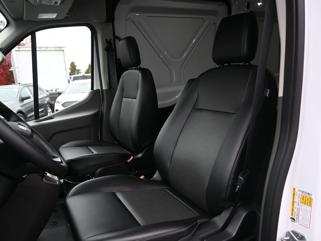 2024 Ford Transit 250