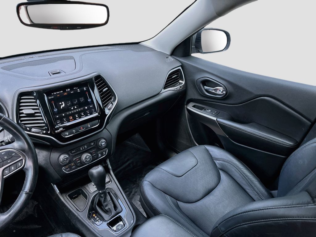 Used 2019 Gray Jeep Limited image 23