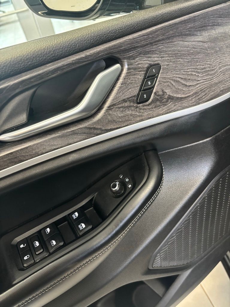 Used 2023 Jeep Grand Cherokee SUV