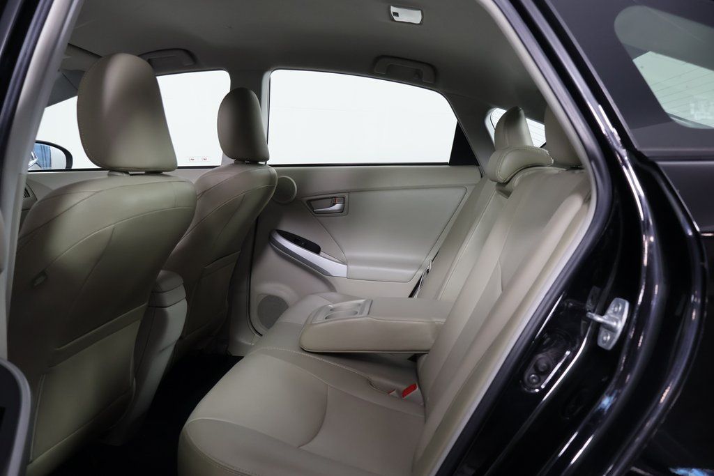Thumbnail: 2013 Toyota Prius - 11