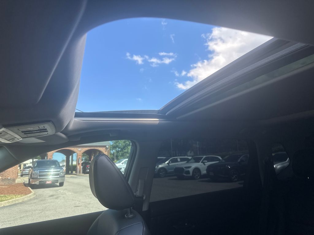 Used 2023 Gray Nissan SV image 15