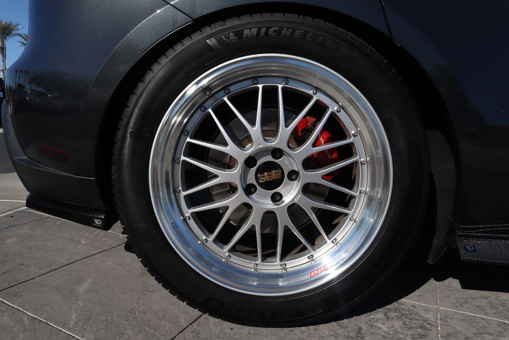 Thumbnail: 2024 Porsche Macan - 29