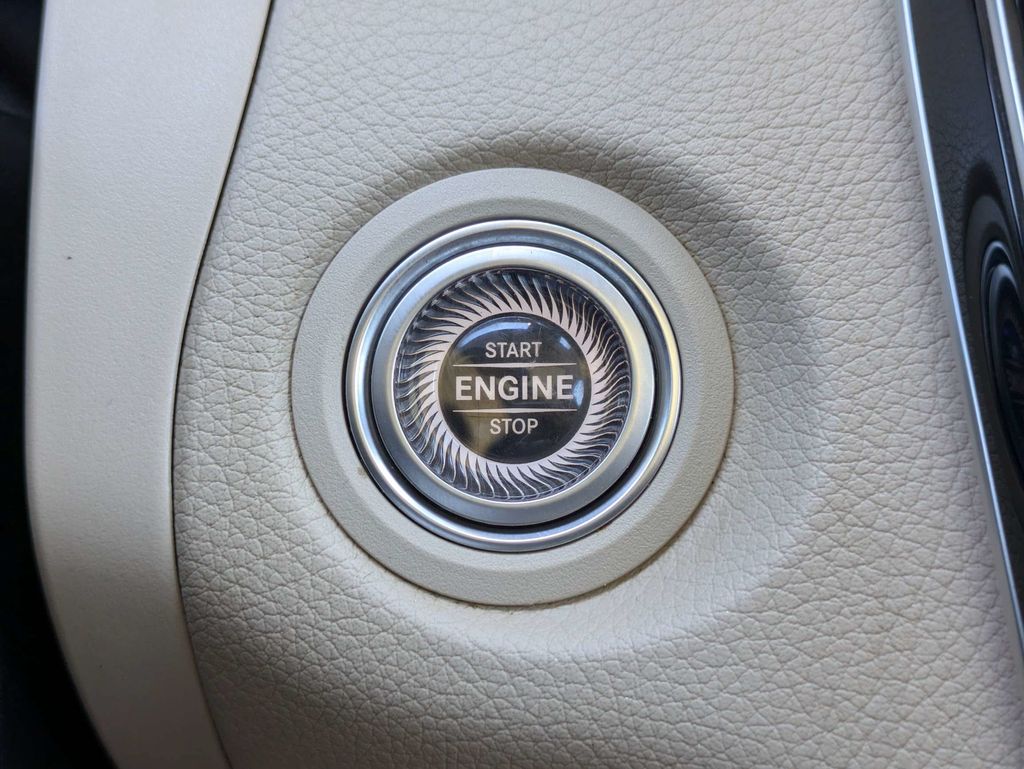 2022 Mercedes-Benz GLC 300 SUV