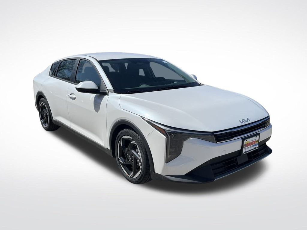 2025 Kia K4 EX photo