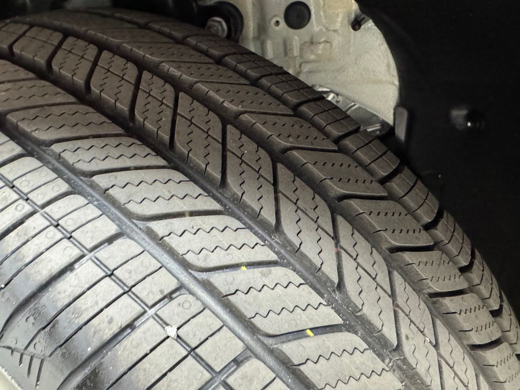 New 2026 White BMW xDrive28i image 29