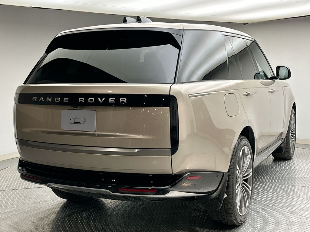 Thumbnail: 2026 Land Rover Range Rover - 3
