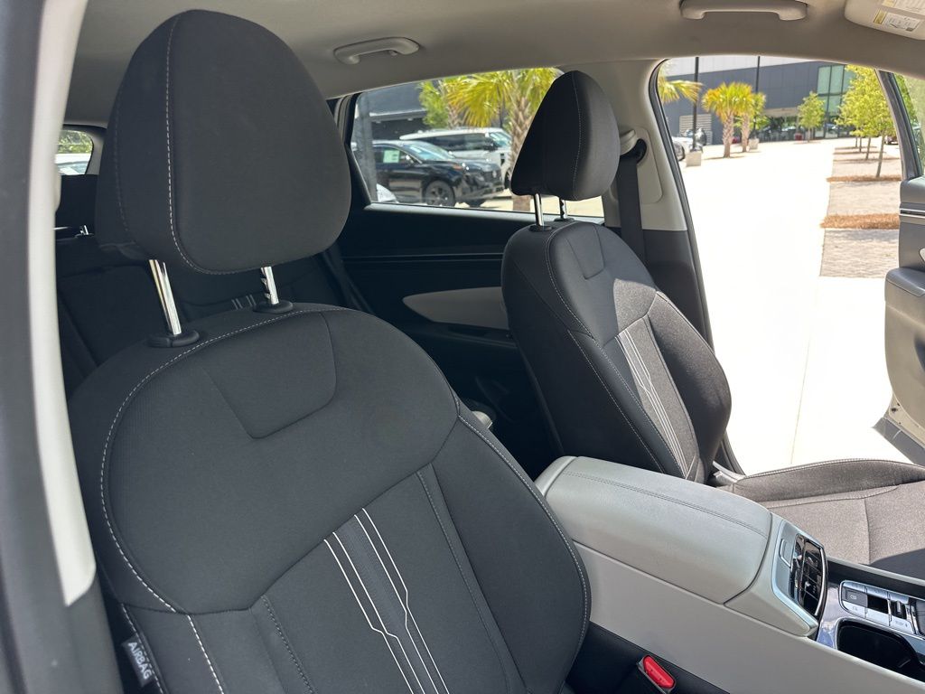 2024 Hampton Gray Hyundai Tucson SEL FWD SUV