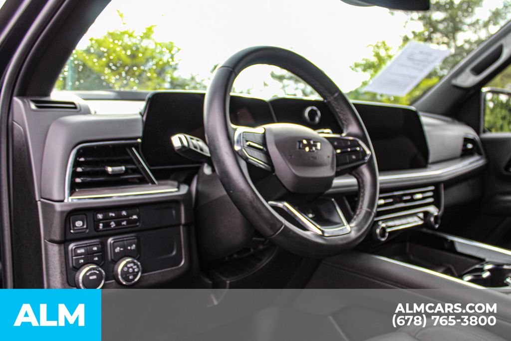 Used 2025 Black Chevrolet Z71 image 23