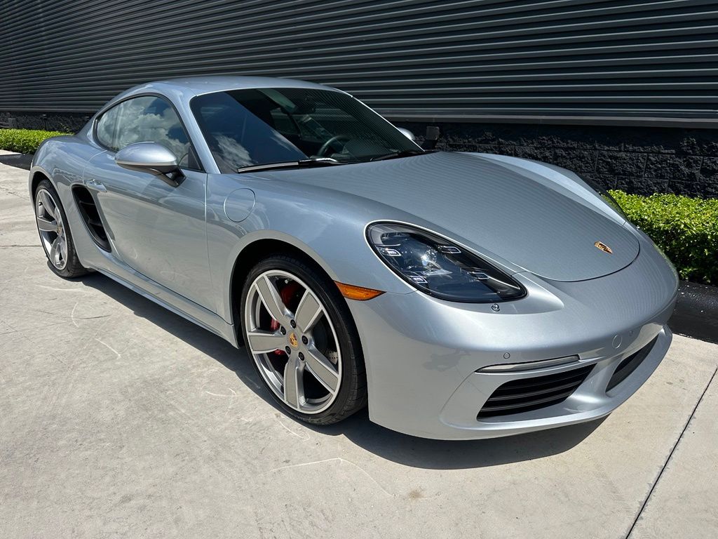 Thumbnail: 2022 Porsche 718 Cayman - 12