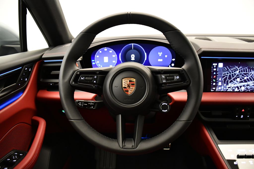 Thumbnail: 2025 Porsche Macan - 26