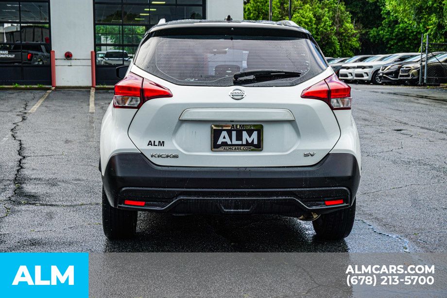 Used 2018 White Nissan SV image 11