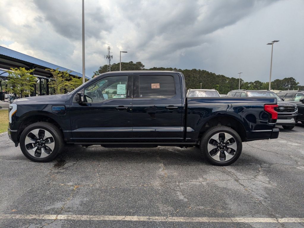 2025 Ford F-150 Lightning Platinum