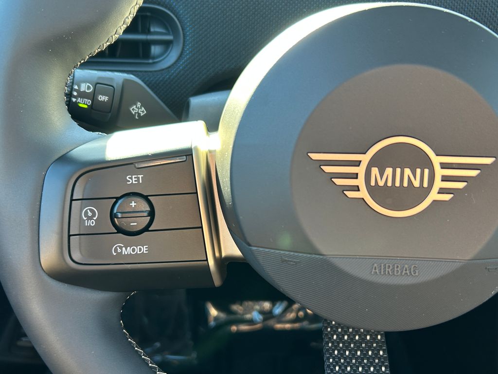 Thumbnail: 2025 MINI Cooper - 19