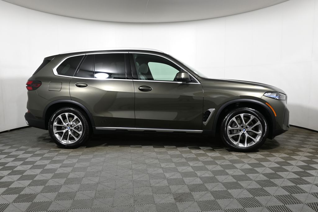 Thumbnail: 2026 BMW X5 - 8