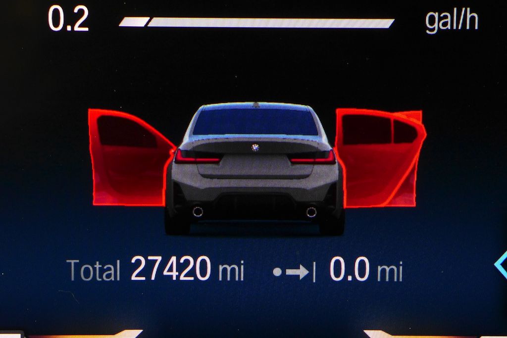 Thumbnail: 2023 BMW 3 Series - 32