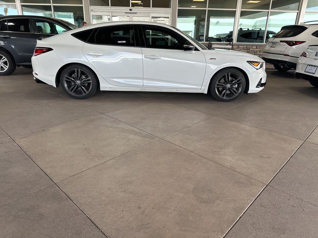 Thumbnail: 2023 Acura Integra - 4