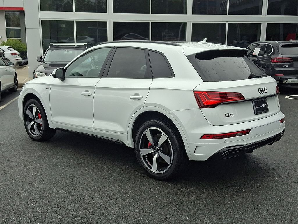 Thumbnail: 2024 Audi Q5 - 6