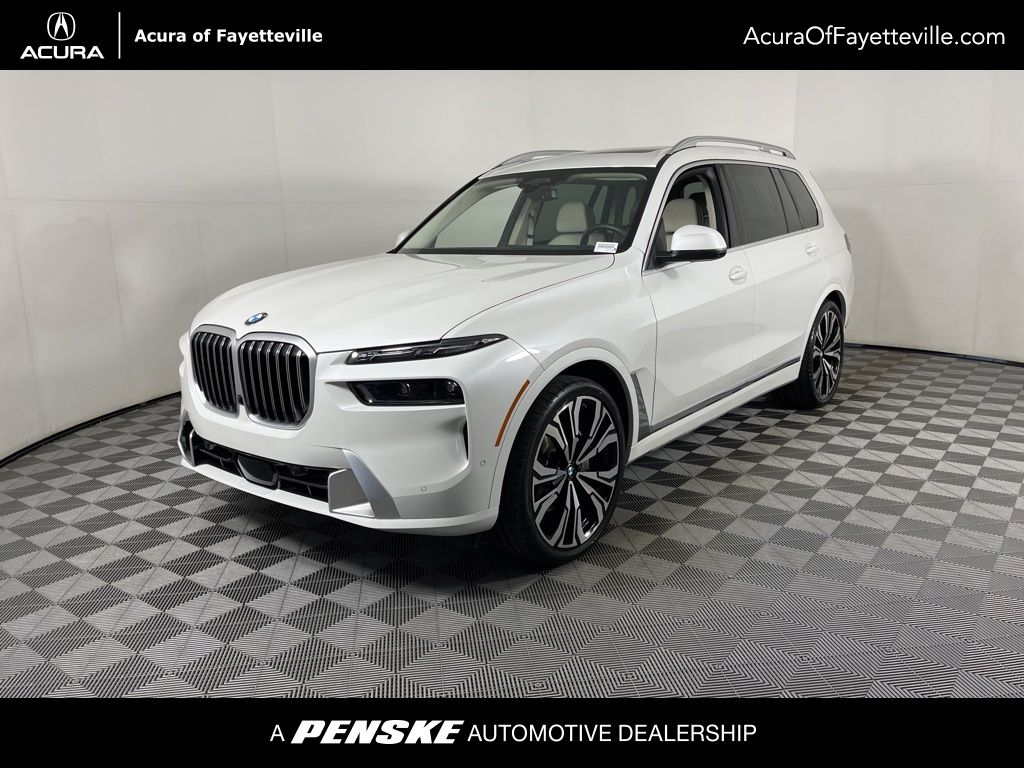 Thumbnail: 2025 BMW X7 - 1
