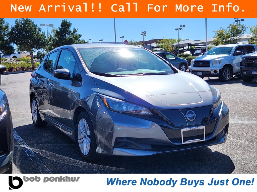 2025 Nissan Leaf S