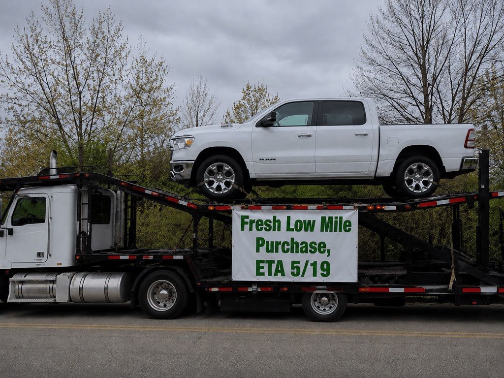 2022 RAM 1500 Big Horn/Lone Star 4x4 Crew Cab 5'7's photo