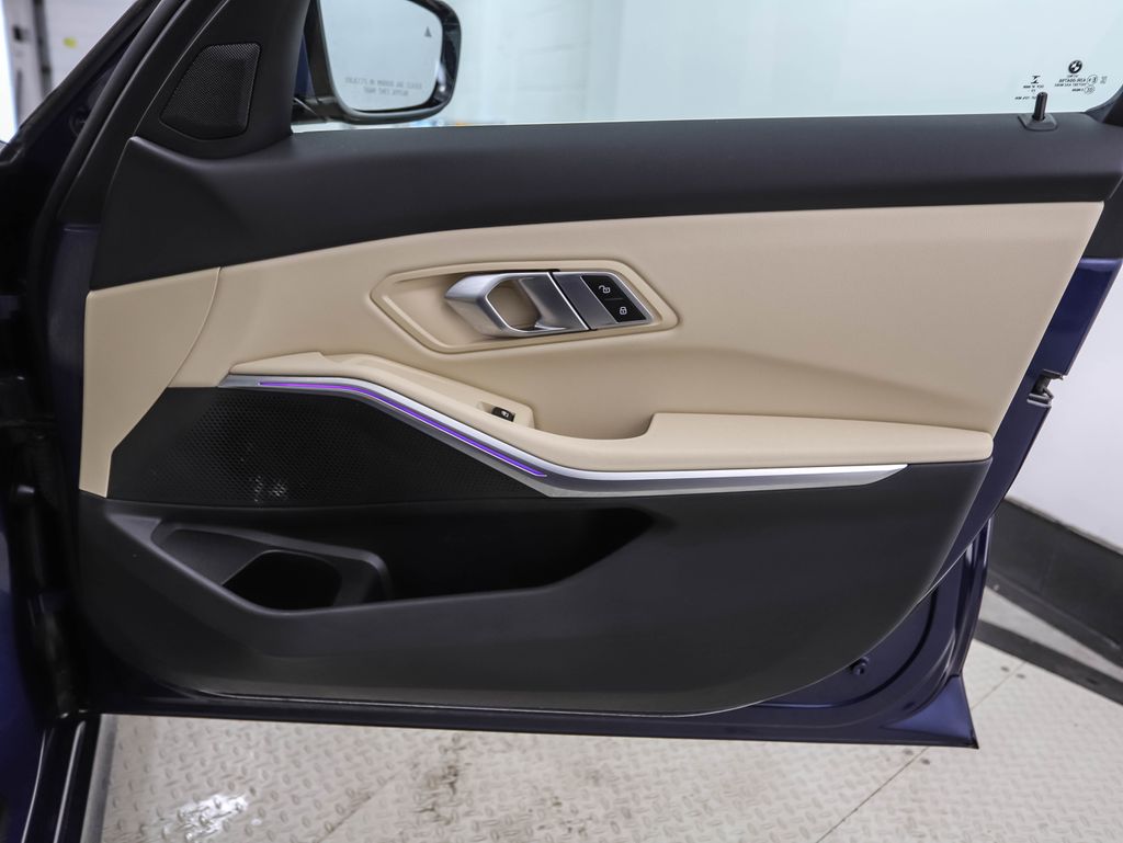 Thumbnail: 2021 BMW 3 Series - 29