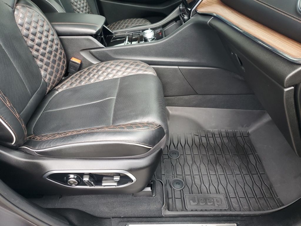 Used Car 2024 Jeep Grand Cherokee L  Summit For Sale Under $50,000 In Austin, Texas