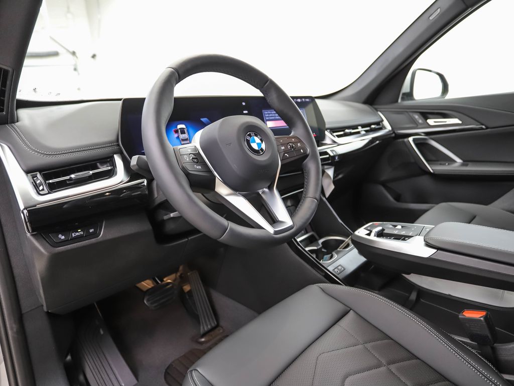 Thumbnail: 2026 BMW X1 - 10
