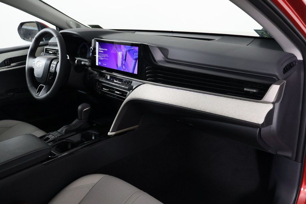 Thumbnail: 2025 Toyota Camry - 9