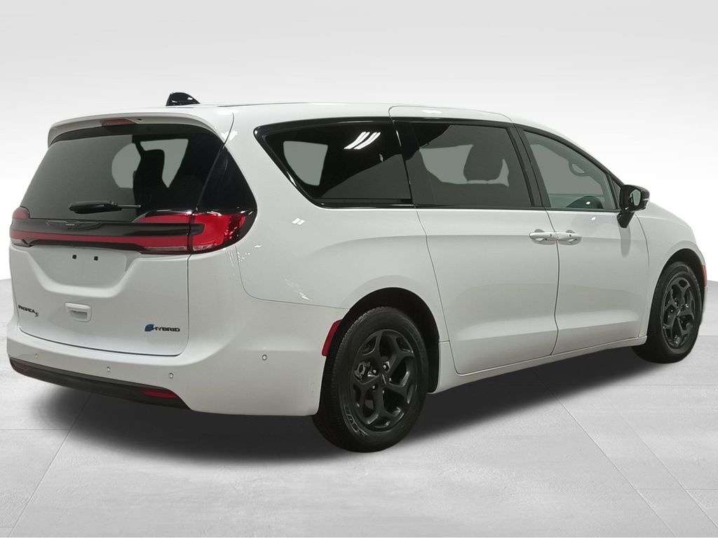 2024 Chrysler Pacifica Hybrid S Appearance Pkg