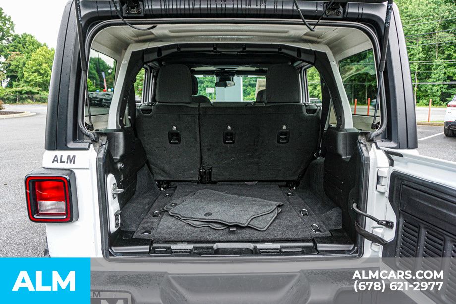 Used 2025 White Jeep Sport S image 24