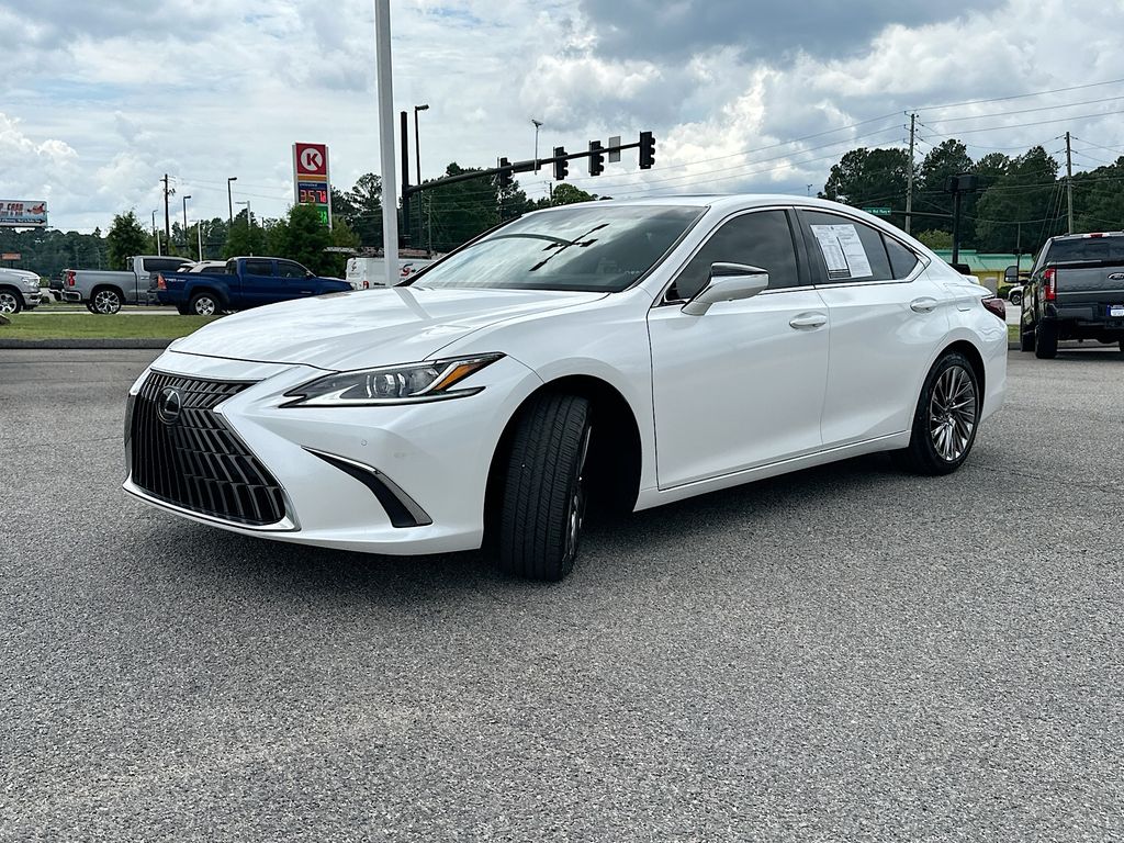 2024 Lexus ES 300h Luxury
