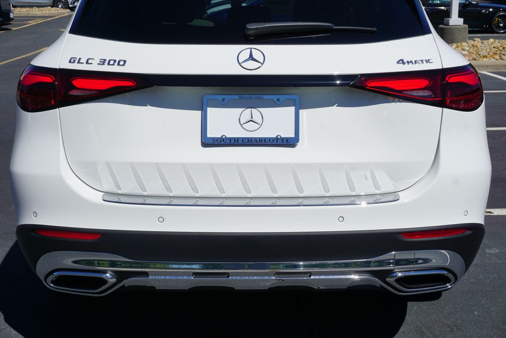 Thumbnail: 2026 Mercedes-Benz GLC - 14