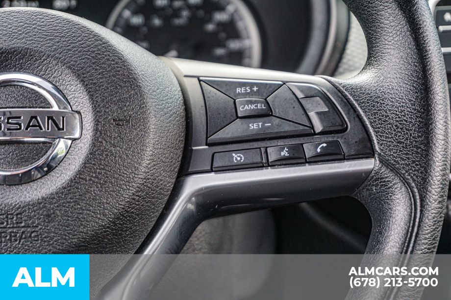 Used 2018 White Nissan SV image 30