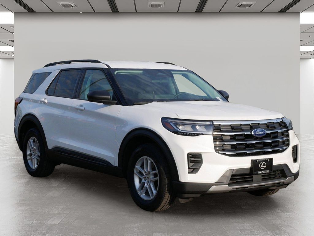 Star White Metallic TC 2026 Ford Explorer Active AWD SUV / Crossover All-Wheel Drive Automatic