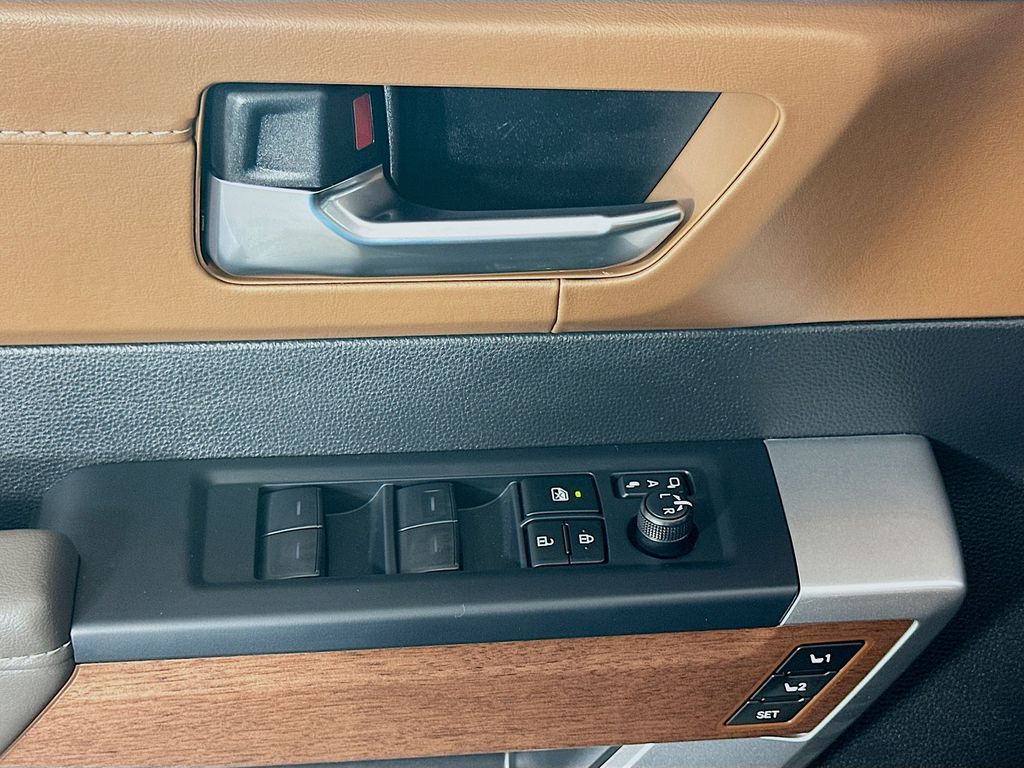 Thumbnail: 2025 Toyota Tundra - 18