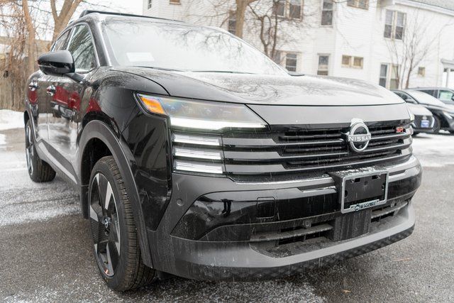 2026 Nissan Kicks SR - 3