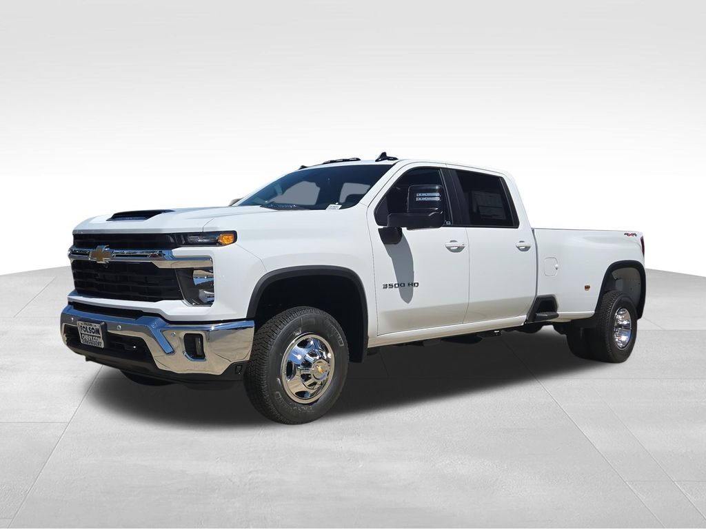 Summit White 2026 Chevrolet Silverado 3500HD Pickup Truck Four-Wheel Drive Automatic