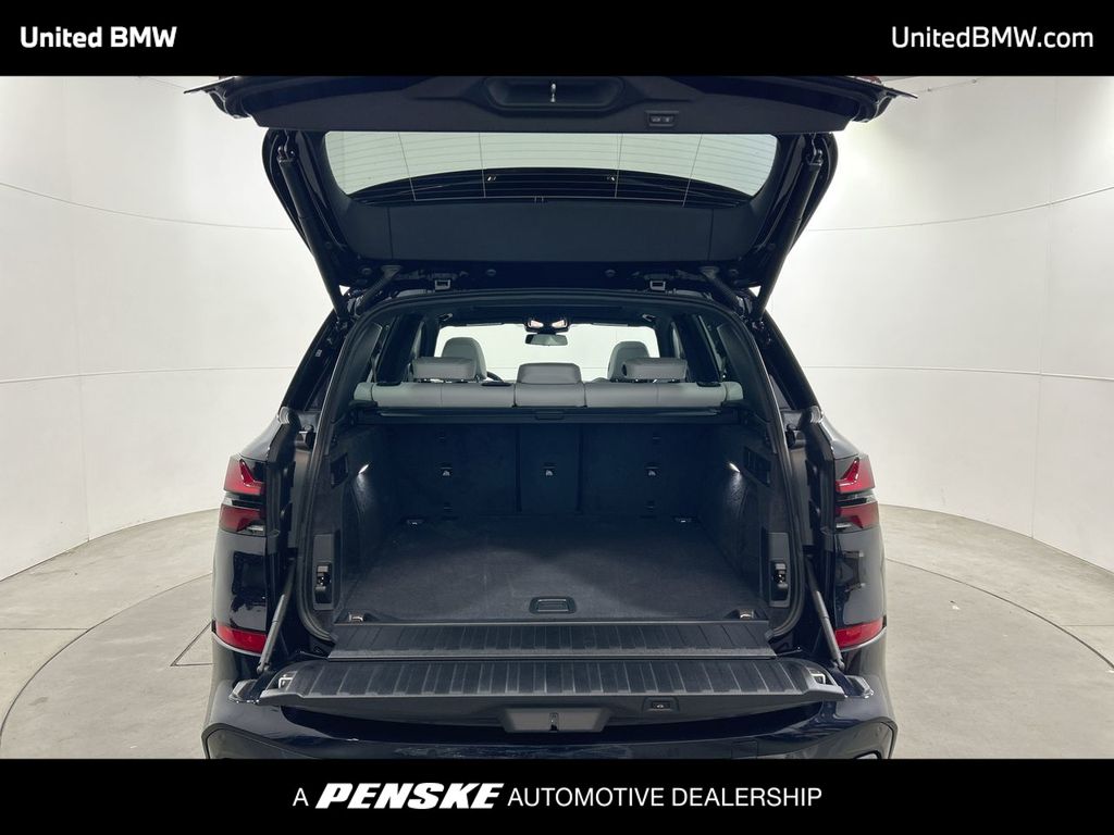 Thumbnail: 2026 BMW X5 - 22