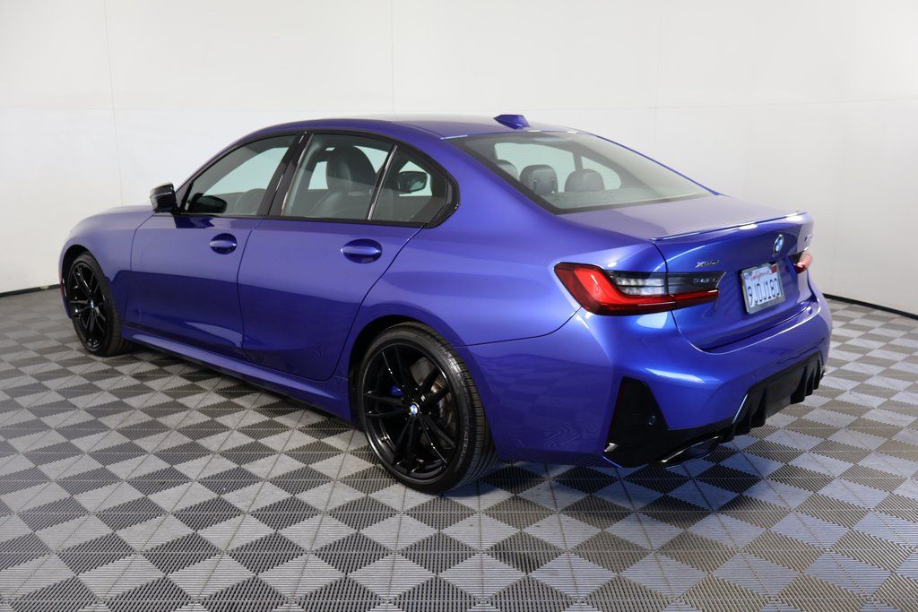Thumbnail: 2024 BMW 3 Series - 6