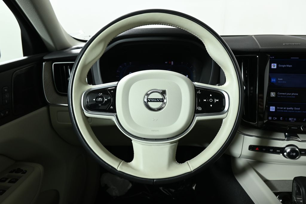 Thumbnail: 2023 Volvo XC60 - 16