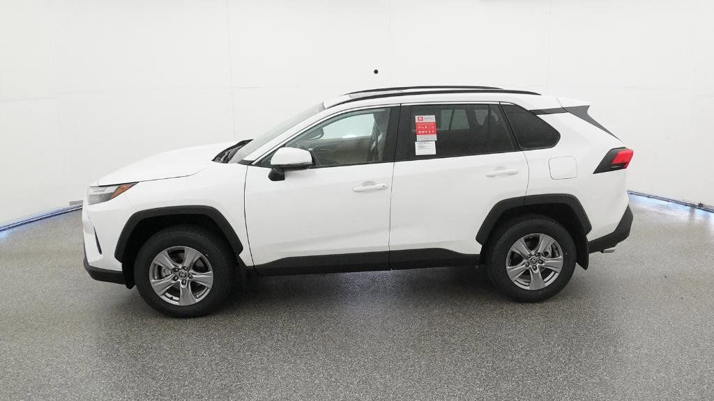 Thumbnail: 2025 Toyota RAV4 - 5