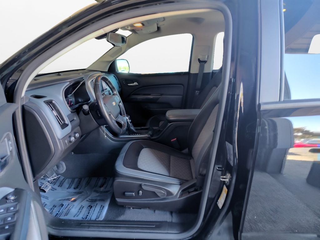 Used Car 2022 Chevrolet Colorado  Z71 For Sale Under $35,000 In Austin, Texas