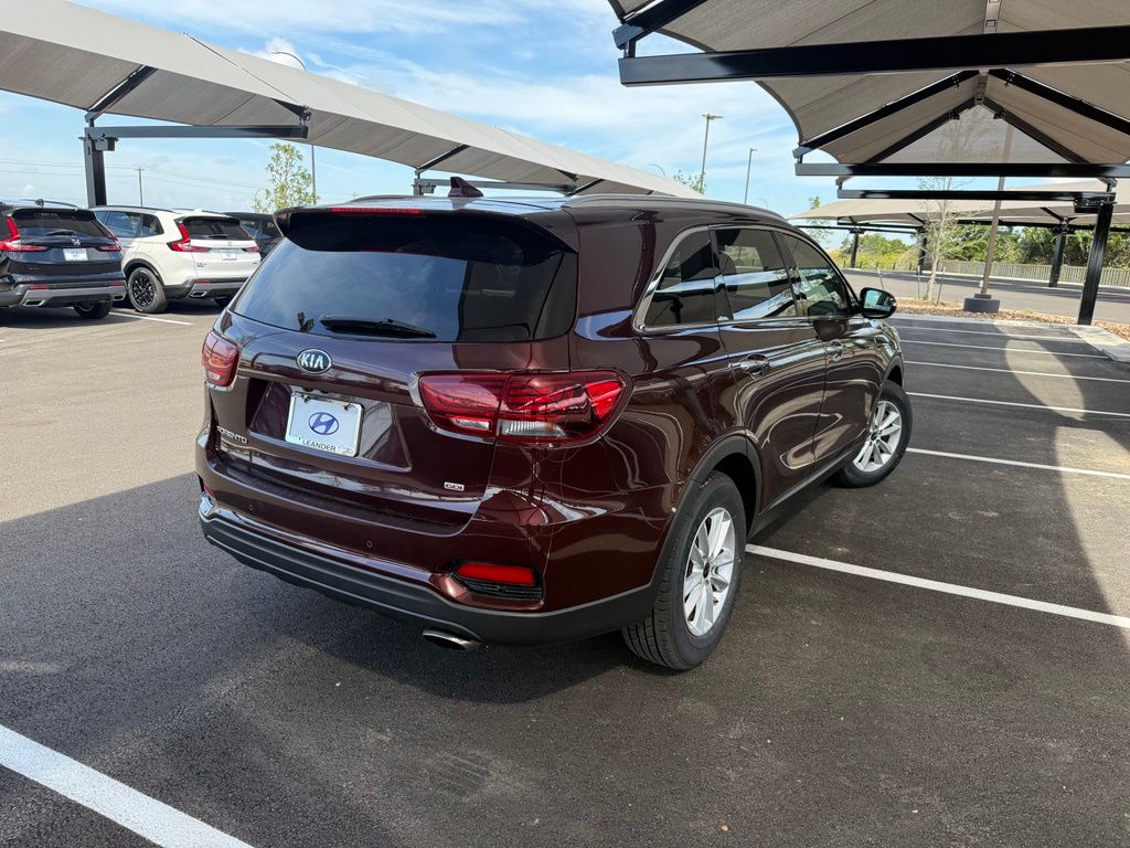 Thumbnail: 2019 Kia Sorento - 5